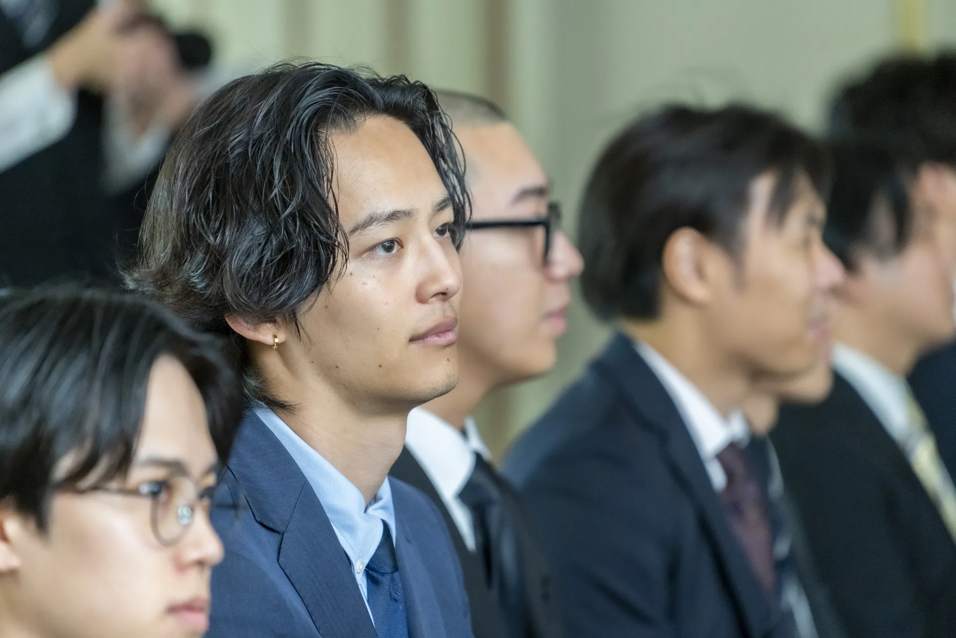 社内イベントに参加する社員たち